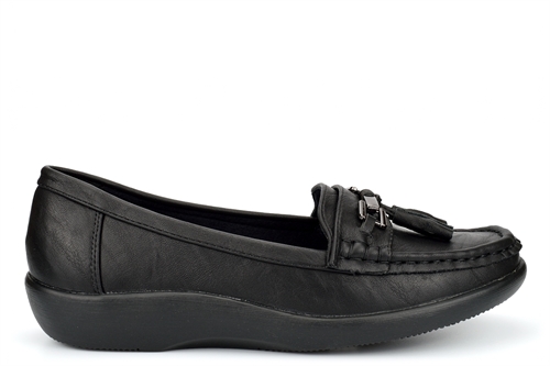 Boulevard Womens Tassel Loafers With Slight Wedge Heel Black