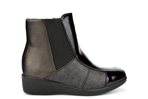 black low wedge ankle boots