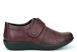 Boulevard Womens Wide Fit Shoes With Touch Fastening Burgundy (EE Fitting)